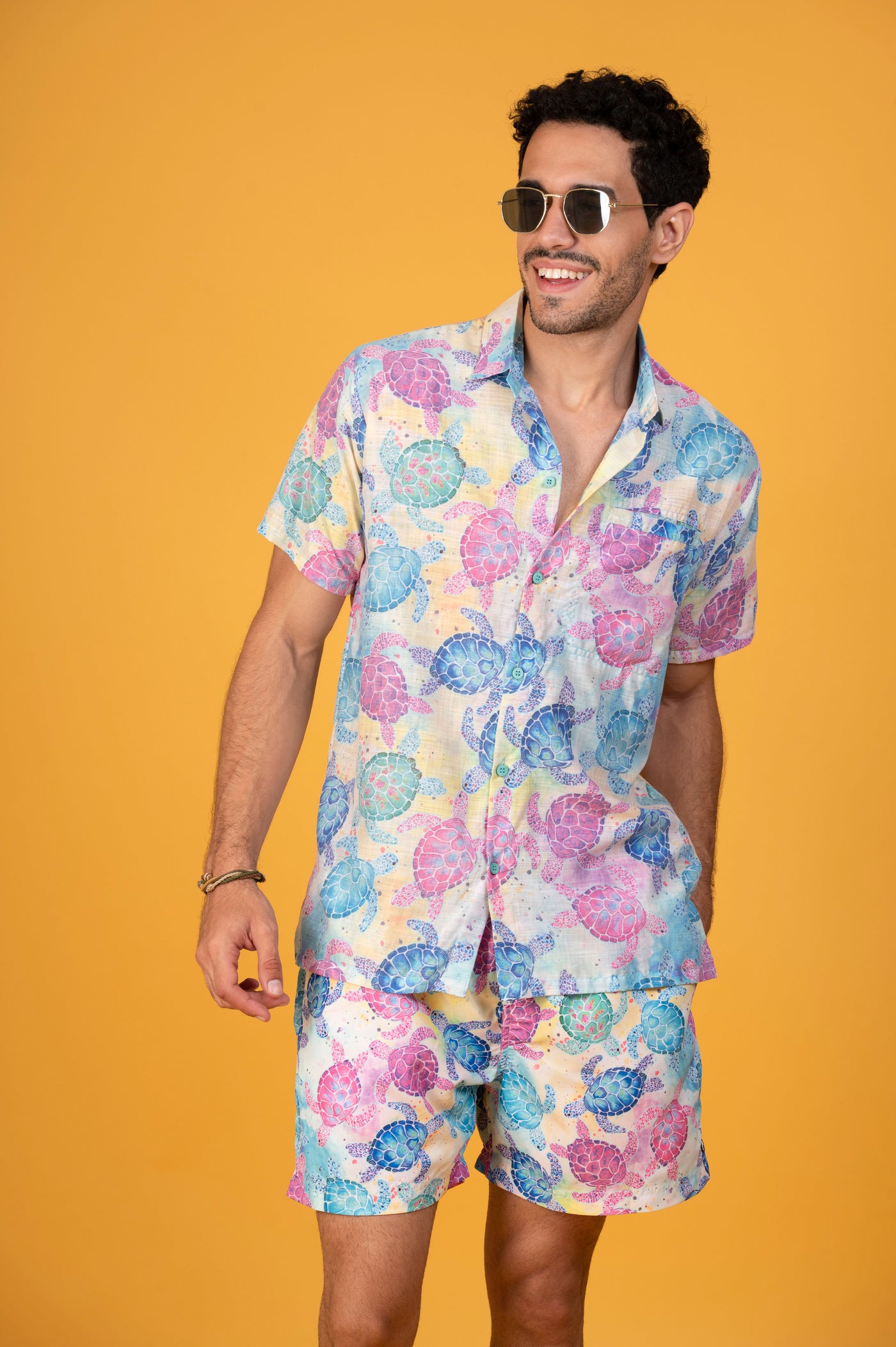 Colourful Sea Explorers: Turtle Print Hawaiian Shirt