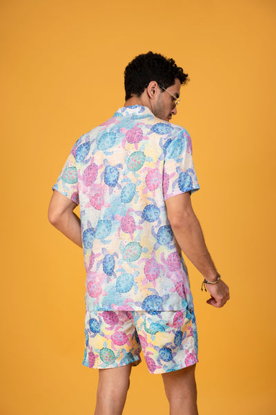 Colourful Sea Explorers: Turtle Print Hawaiian Shirt